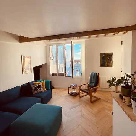 Apartment Quiet, Light-filled Renovated