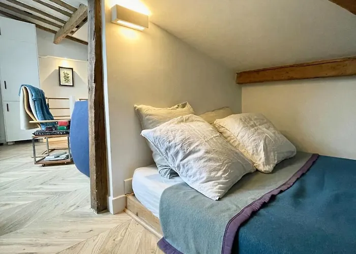 Quiet, Light-filled Renovated *