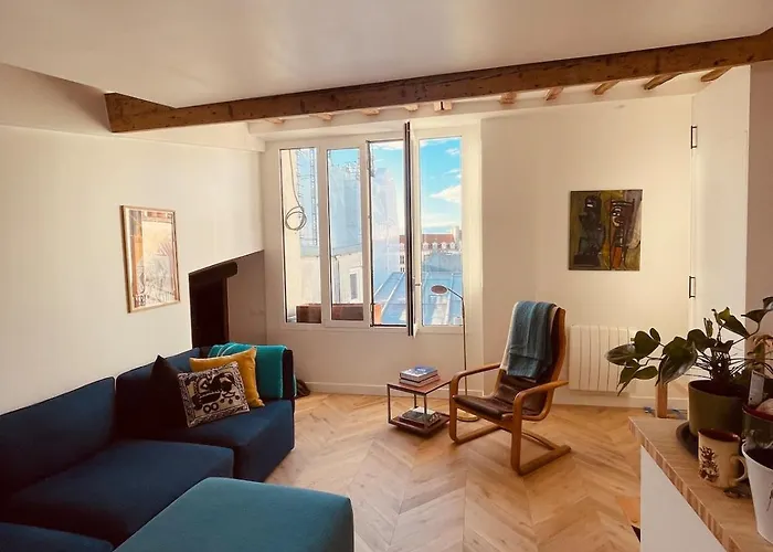 Apartment Quiet, Light-filled Renovated